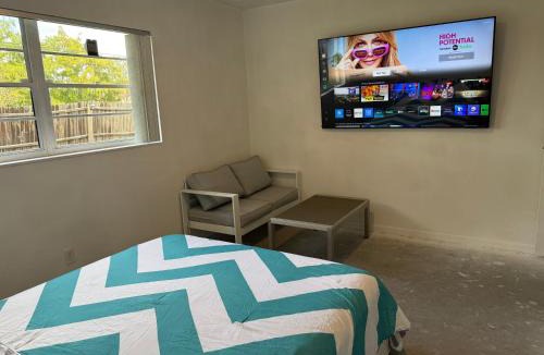 Largo House | Happy Vacation