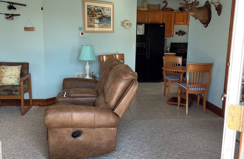 Perry Apartment | Hermit Crab 4 minutes to Keaton boat ramp and Beach