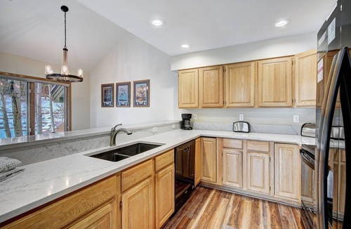Four O'Clock Villa | Highlander 324 in Breckenridge