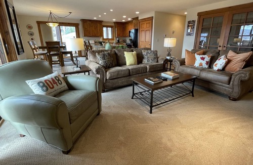 Steamboat Springs Condo | Hike Out/Walk In w/Unforgettable Views-Hot Tub-Garage-Grill-Deck-W/D in Unit-Fireplace-Updated/Quiet