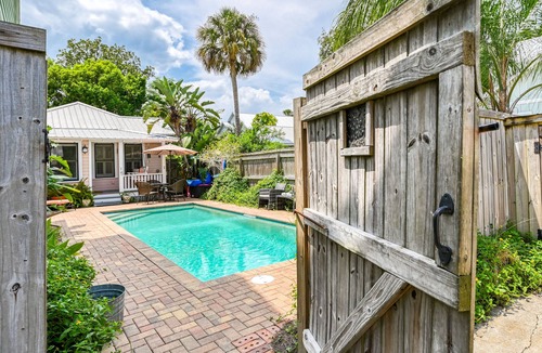 St. Augustine House | Historic Downtown Cottage with Private/Heated Pool! Walk to everything!