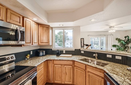 Colorado Springs Condo | Historic Westside Home: Central Location, AC & Game Room