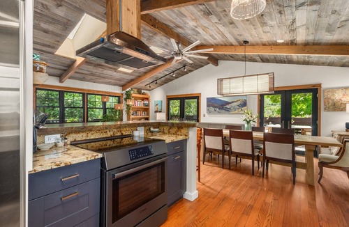 Basalt House | Holland Hills Hideaway | 20 Min to Aspen, Lg. Yard