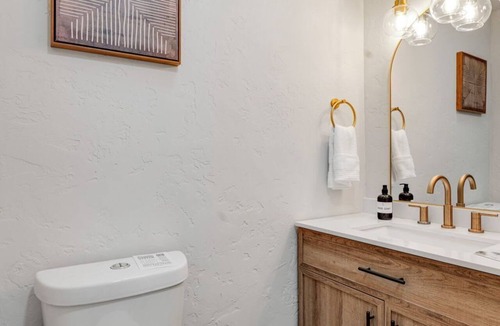 Manitou Springs Apartment | Homey Studio in Manitou Springs, Walk Downtown