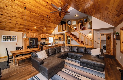 Pagosa Highlands Cabin | Hot Tub! Close to Fishing, ATV, Hiking, Rafting, Rivers!