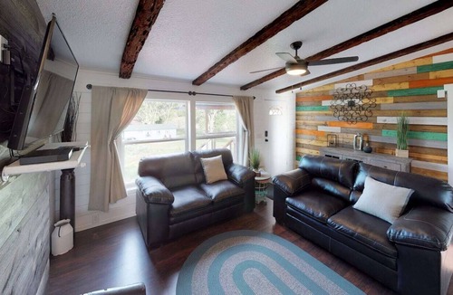 Hatch House | House