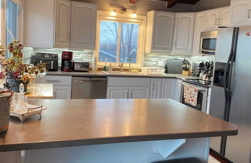 Ashfield-Colborne-Wawanosh Cottage | Huron Hideaway - Lakefront Cottage Hot Tub/Pets
