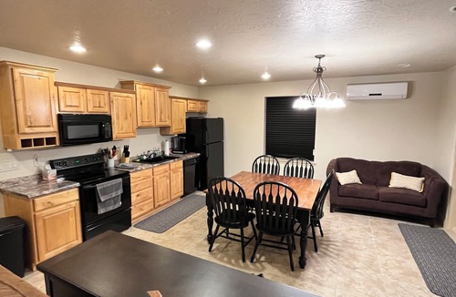 St. George Apartment | Ideally located 3 Bedroom yet tucked away in a secluded and quiet neighborhood