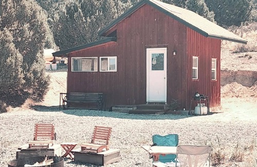 Fairview Cabin | In the heart of beaUTAHful Utah sits this gorgeous retreat