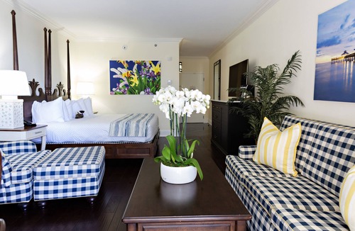 Pelican Bay Hotel | Inn at Pelican Bay
