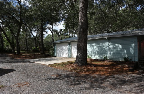 Edgar House | ISLAND LAKE ESCAPE 3-bedroom house on spring fed Island Lake in Fort McCoy