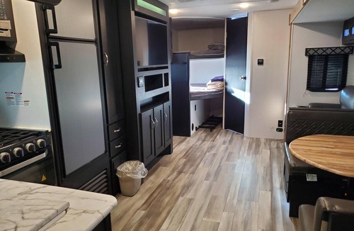 Penrose House | Jupiter Camper Suite - Family planet camper with bunk beds, sleeps six