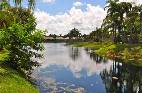 Bella Vista Condo | Just renovated! Best condo in Jupiter, Walk to the beach!