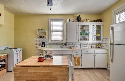 Manti House | Kik-N-Bak Cottage w/Beautiful Mountain View