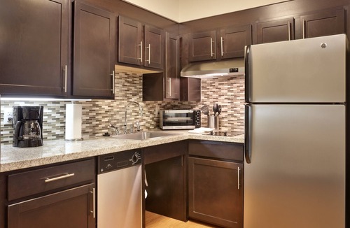 Midvale Condo | King Suite | Pool & Hot Tub | Near Jordan Landing!