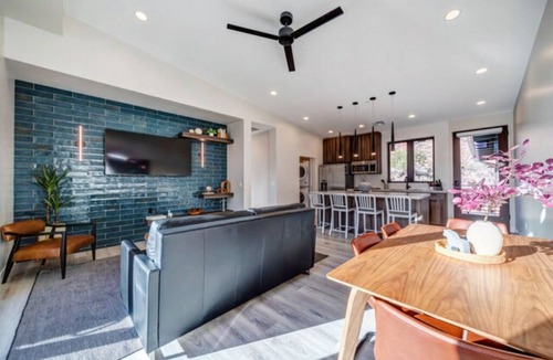 Zion National Park South Entrance Apartment | LaFave-Luxury Suite at Zion: The Sentinel