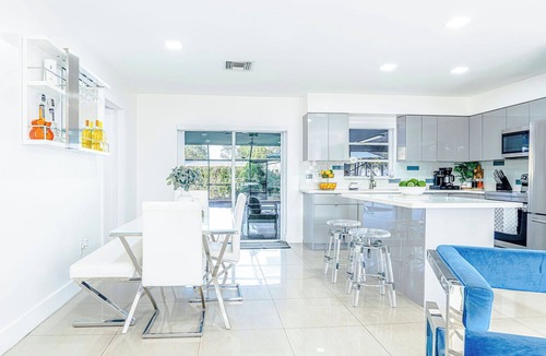 Clewiston House | Lake House Private Pool Pet Friendly Boat Parking Sleeps 8