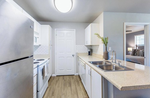 Tallahassee Apartment | Landing | Beautiful 2BD, Game Room, Gym