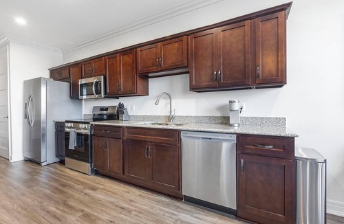 Johnstown Apartment | Landing | Chic 1BD, Yoga Studio, Clubhouse