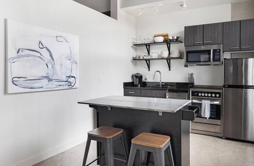River North Art District Apartment | Landing | Modern Studio, Gym, Clubhouse