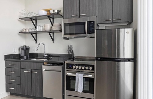 River North Art District Apartment | Landing | Modern Studio, Gym, Clubhouse