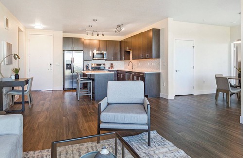 Indian Creek Apartment | Landing | Spectacular 2BD, Gym, Clubhouse