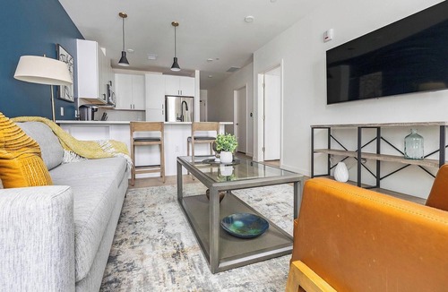 Civic Center Apartment | Landing | Stylish 1BD, Rooftop Lounge, Gym
