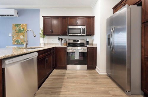 Johnstown Apartment | Landing | Stylish 2BD, Yoga Studio, Clubhouse