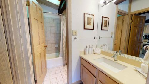 Snowmass Village House | Laurelwood Condominiums 411