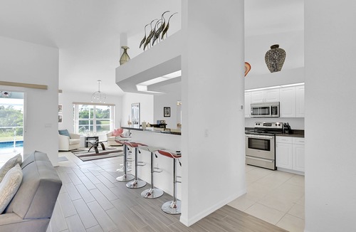 Pine Valley House | Light and airy, beautifully appointed 3 bed, 3 bath home with sunny pool & spa.