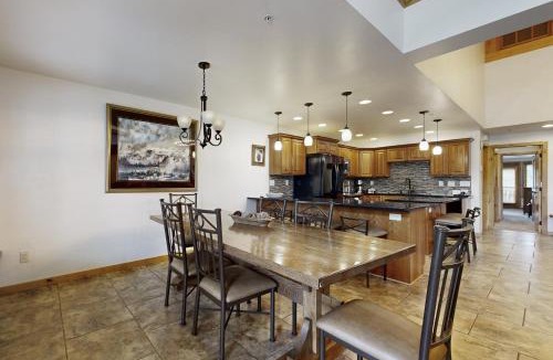 Vail Apartment | Lion Square Lodge East 310A