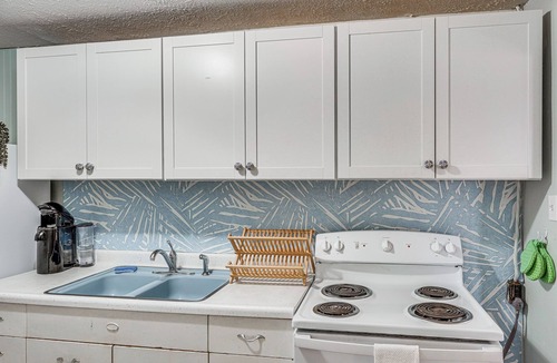 Panama City House | Little Cove Cottage! Walk to Dtwn Panama City