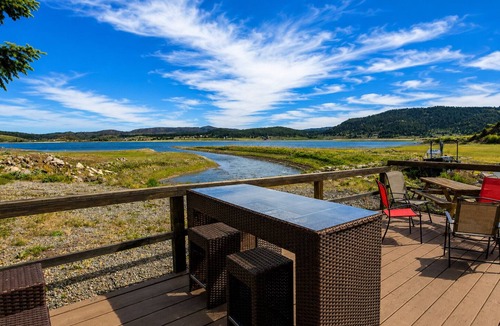 Mammoth Creek Apartment | Loft Suite With Scenic Lake And Mountain Side Views