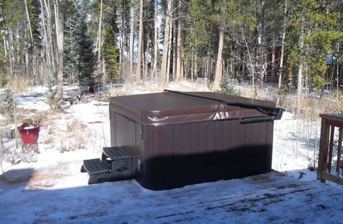 Breckenridge Cabin | Log Cabin Mountain Getaway - Ski, Hike, bike, X Country Ski & Snowshoe trails