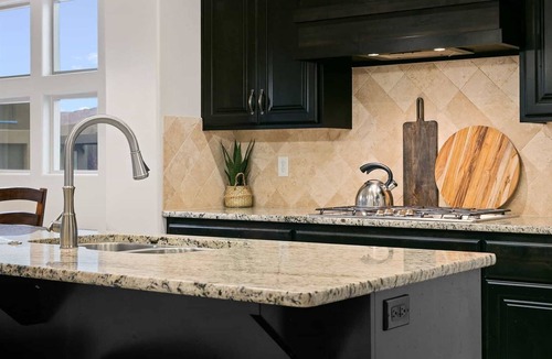 St. George House | Lounging at the Ledges! Surrey Bike and Ping Pong Table!