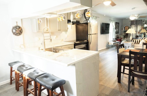 Chipley House | Lovely 2-bedroom house with AC in charming Chipley.