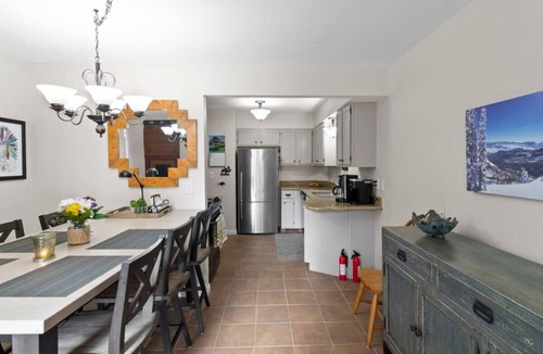 Cottonwood Heights House | Lovely 4 BDR Home w/Private Hot Tub; Near Trails!