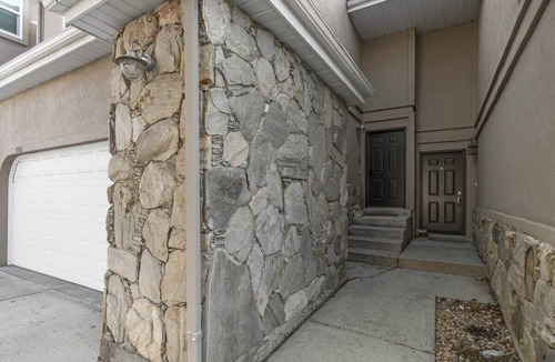 Cottonwood Heights House | Lovely 4 BDR Home w/Private Hot Tub; Near Trails!