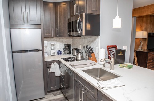 Vail House | Lovely Renovated Townhome, Private Lower Level with Full Kitchen and Patio