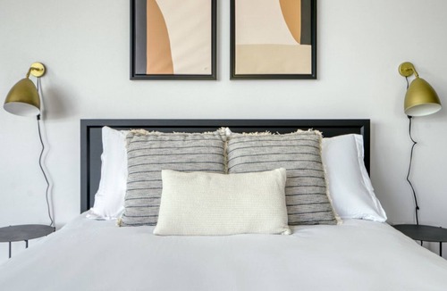 Cherry Creek Apartment | Luxe Cherry Creek Studio w/ Lounge, W/D near 2nd Ave shops, by Blueground