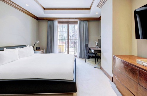 Vail Hotel | Luxurious 4 Bedroom in Vail - Family Friendly Resort On The Slopes!