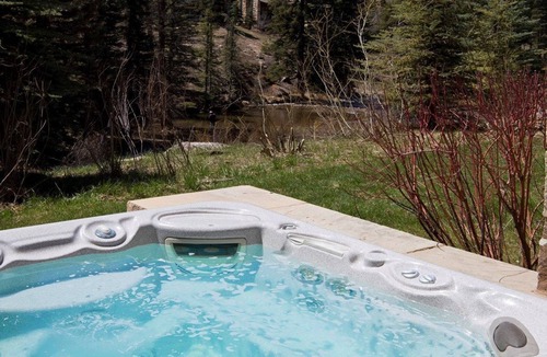 Vail Ski Chalet | Luxurious 5br@ Base of Vail | Near the Gondola