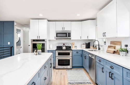 Littleton House | Luxurious Sunset Retreat w/Private Spa Patio