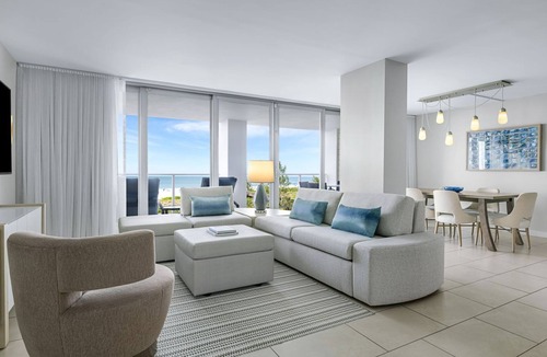 Marco Island Resort | Luxurious2BD/2Bath on high floor at Marriott's Crystal Shores on Marco Island