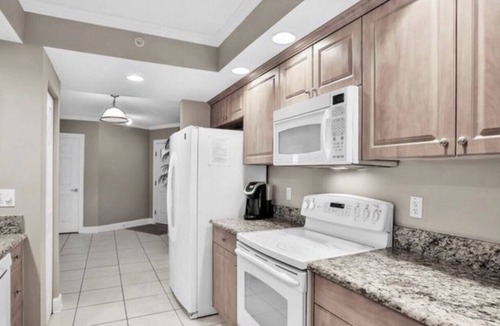 Daytona Beach Shores Condo | Luxury 3 bedrm Oceanfront Condo on Daytona Beach Shoreline!