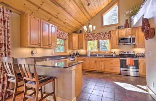 Winter Park House | Luxury 4 BR Cabin: 2 King Suites on Shuttle Route
