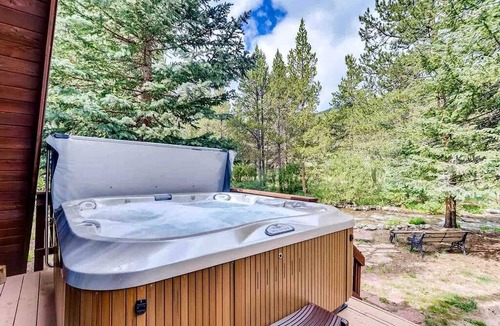 Blue River Cabin | Luxury A-Frame with Hot Tub for Dreamy Vacations in Colorado