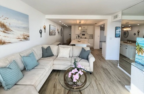 Moorings Condo | Luxury Beachfront Oasis-Newly Renovate Condo, open concept with large island