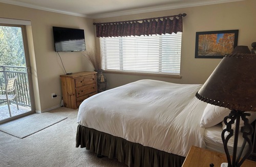 Peak 9 Condo | Luxury Condo steps away from Peak 9 chairlift/Main St. Best Breck has to offer!