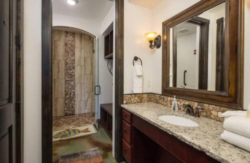 Moab Apartment | Luxury Downtown Rental (Pet Friendly) - La Dolce Vita Villas #7